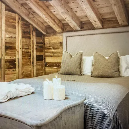 Chalet Crystal *